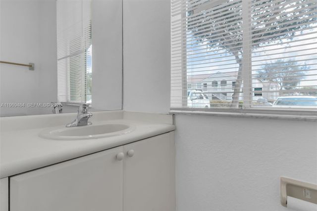 2818 SE 16th Ave 118, Homestead, FL 33035