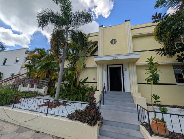 520 11TH AVENUE N Apartment 1, St Petersburg, FL 33701
