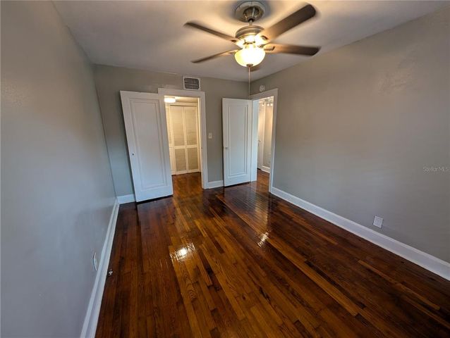 520 11TH AVENUE N Apartment 1, St Petersburg, FL 33701