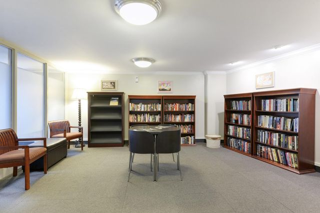 66 9th Street E 1305, Saint Paul, MN 55101