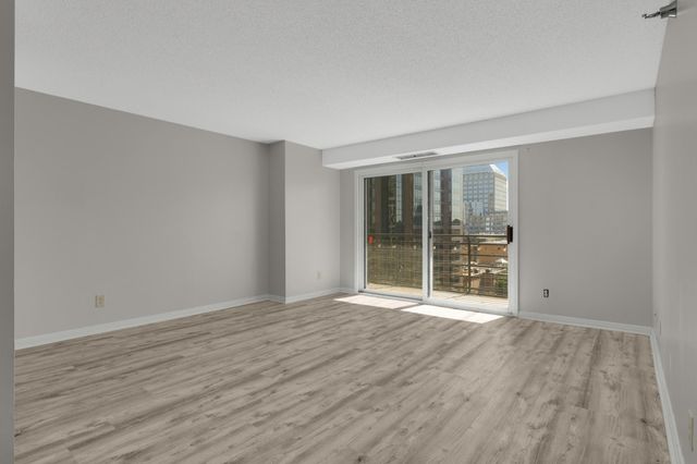66 9th Street E 1305, Saint Paul, MN 55101