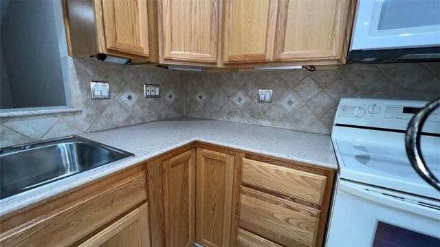 6615 Deer Ridge Lane, Houston, TX 77086