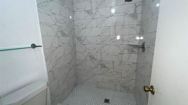 6615 Deer Ridge Lane, Houston, TX 77086