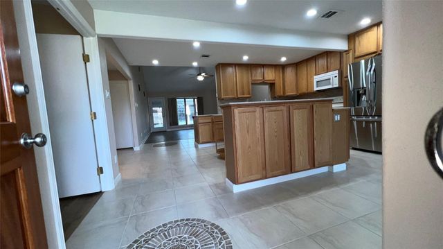 6615 Deer Ridge Lane, Houston, TX 77086