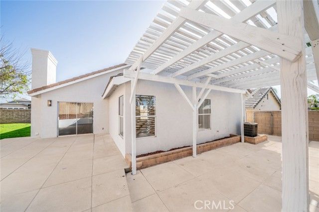 5572 Horseshoe, Fontana, CA 92336