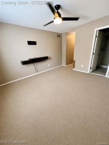 20478 Longwood Drive 30, Clinton Township, MI 48038