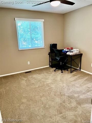 20478 Longwood Drive 30, Clinton Township, MI 48038
