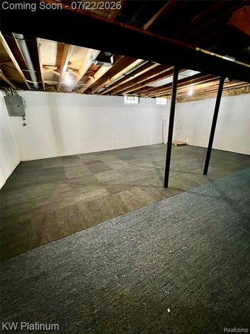 20478 Longwood Drive 30, Clinton Township, MI 48038