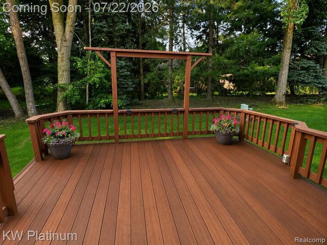 20478 Longwood Drive 30, Clinton Township, MI 48038