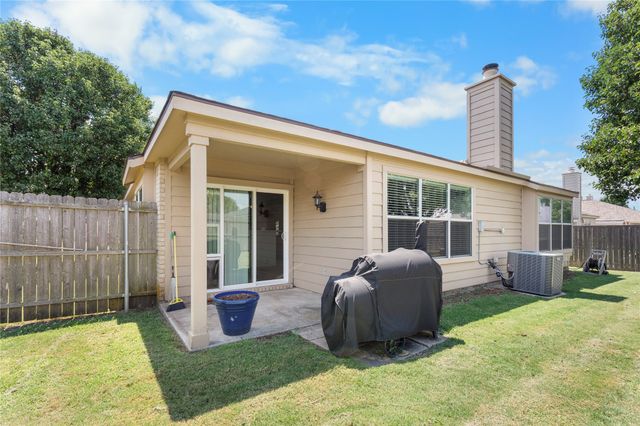 4501 Hawk Lane, Sherman, TX 75092