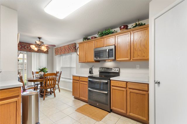 4501 Hawk Lane, Sherman, TX 75092