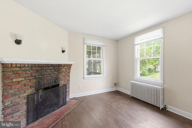 305 W DIAMOND AVE, Gaithersburg, MD 20877