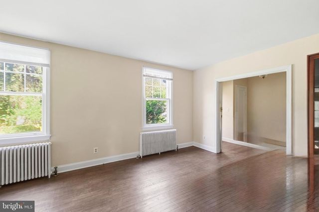 305 W DIAMOND AVE, Gaithersburg, MD 20877