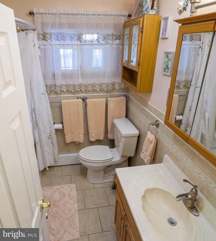 2603 VESER LN, Willow Grove, PA 19090