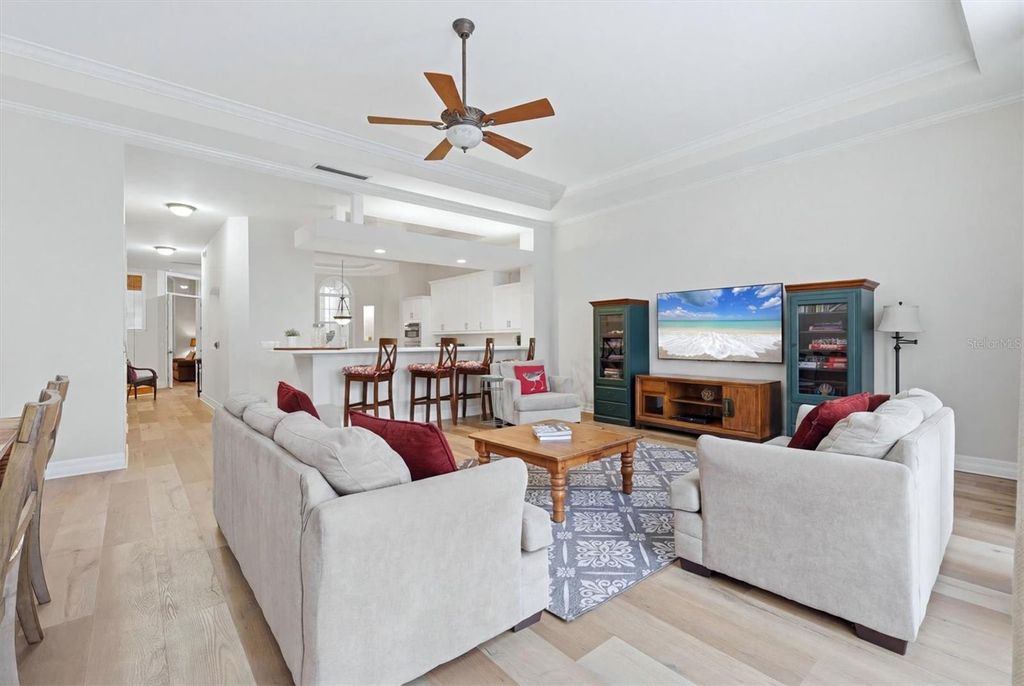Image 11 of property listing at 3409 54TH DRIVE W 103, Bradenton, FL 34210