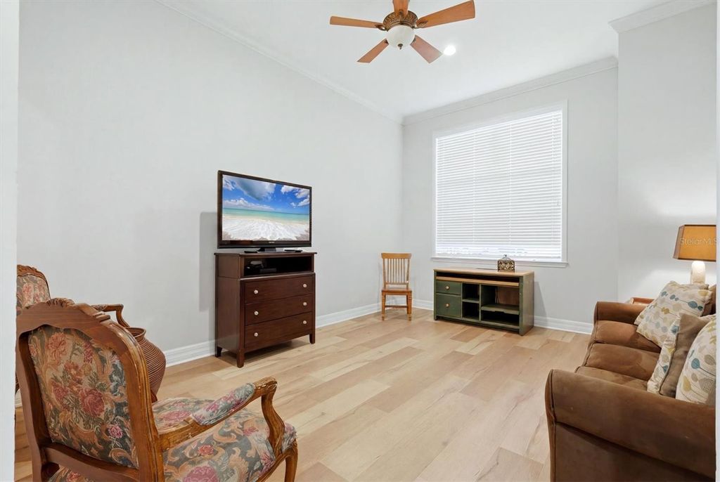 Image 5 of property listing at 3409 54TH DRIVE W 103, Bradenton, FL 34210