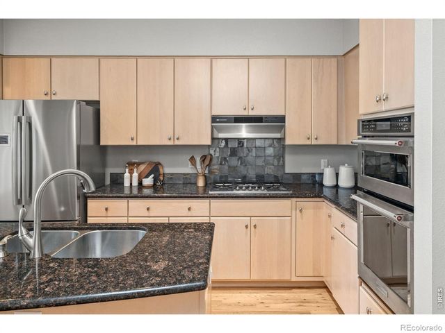 6 S Monroe Street, Denver, CO 80209