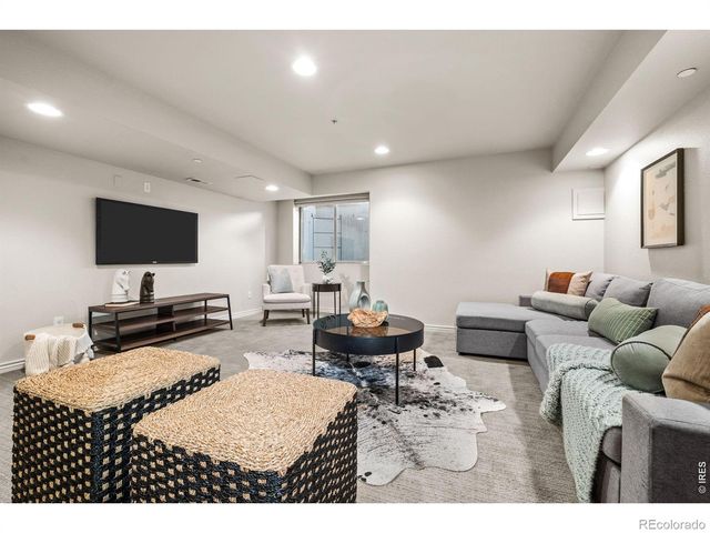 6 S Monroe Street, Denver, CO 80209