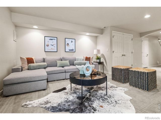 6 S Monroe Street, Denver, CO 80209