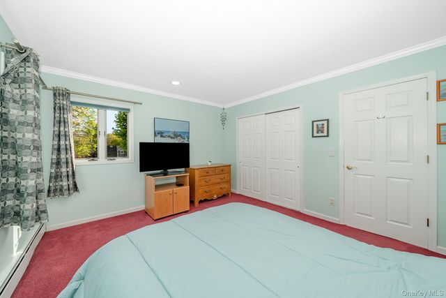 18 Byron Road, Commack, NY 11725