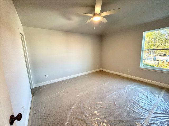 402 Sunset Lane, Fort Worth, TX 76114