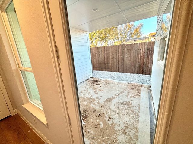 402 Sunset Lane, Fort Worth, TX 76114