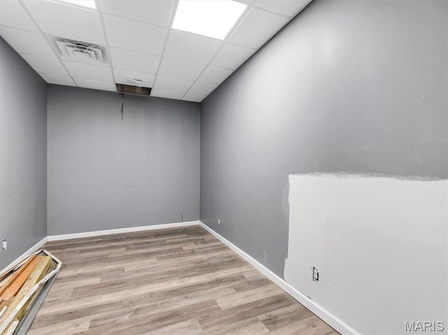8808 Saint Charles Rock Road Road, St Louis, MO 63114