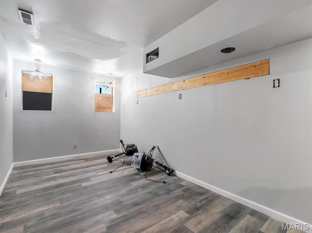 8808 Saint Charles Rock Road Road, St Louis, MO 63114