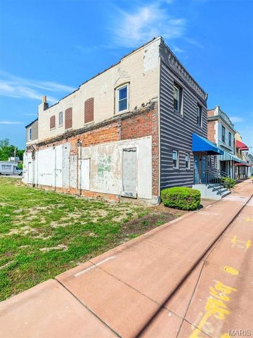 8808 Saint Charles Rock Road Road, St Louis, MO 63114