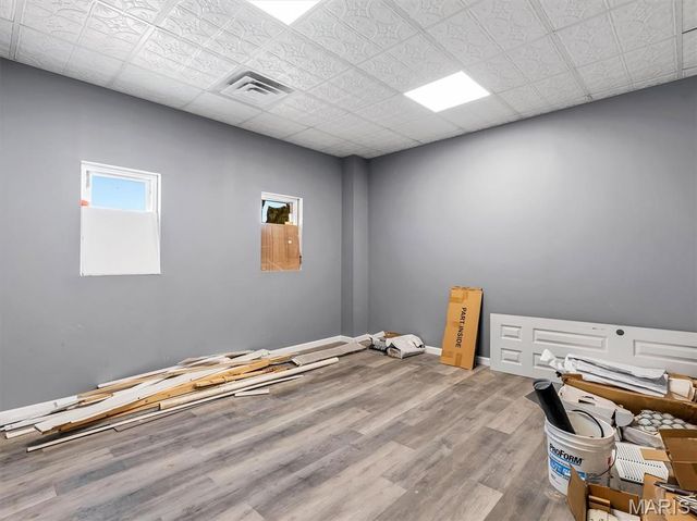 8808 Saint Charles Rock Road Road, St Louis, MO 63114