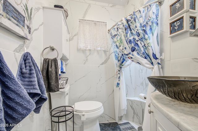 4023 E CLOVIS Circle, Mesa, AZ 85206