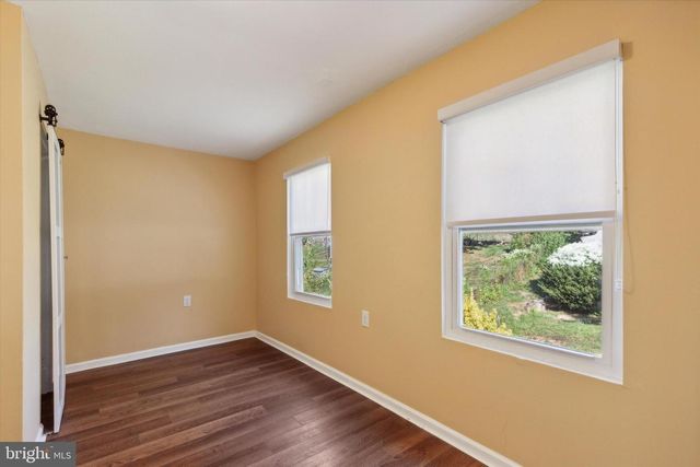 332 SPRING MILL AVE, Conshohocken, PA 19428