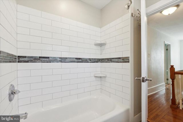 332 SPRING MILL AVE, Conshohocken, PA 19428