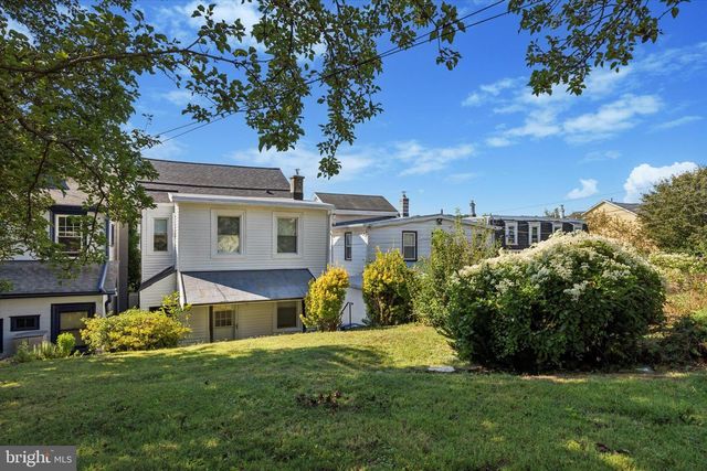 332 SPRING MILL AVE, Conshohocken, PA 19428