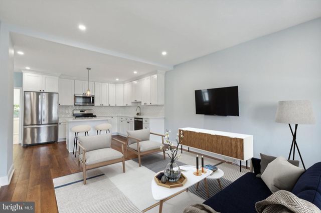 332 SPRING MILL AVE, Conshohocken, PA 19428