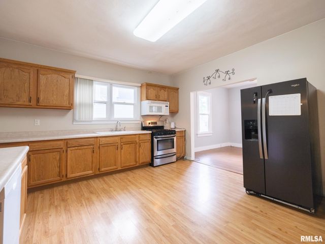 1306 CATHERINE Street, Pekin, IL 61554