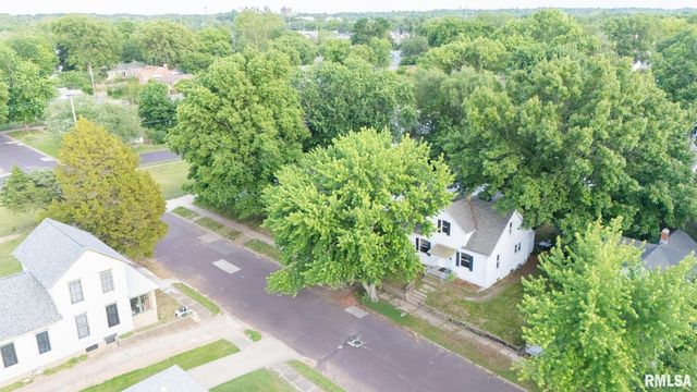 1306 CATHERINE Street, Pekin, IL 61554