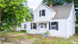 1306 CATHERINE Street, Pekin, IL 61554
