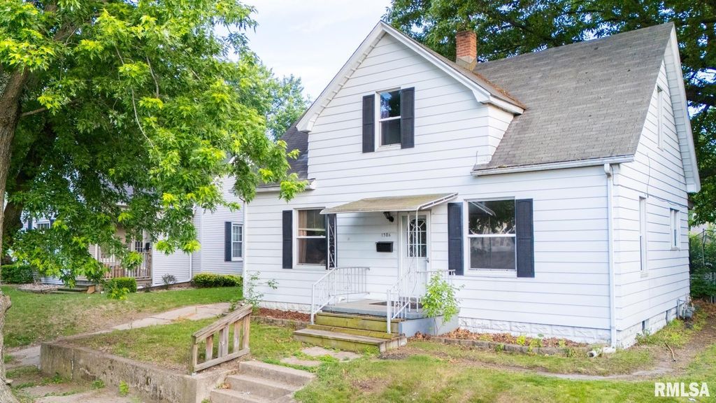 1306 CATHERINE Street, Pekin, IL 61554