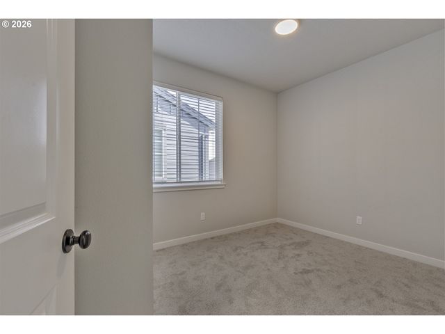 3382 Se BROOKWOOD Ave, Hillsboro, OR 97123
