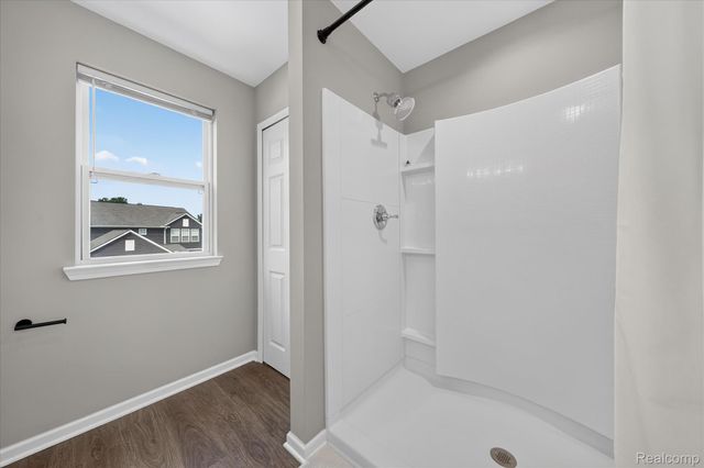 41372 Snowdon Drive, Clinton Charter Township, MI 48038