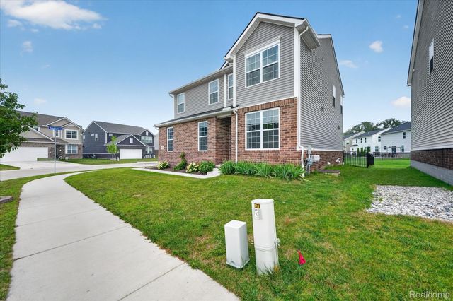 41372 Snowdon Drive, Clinton Charter Township, MI 48038