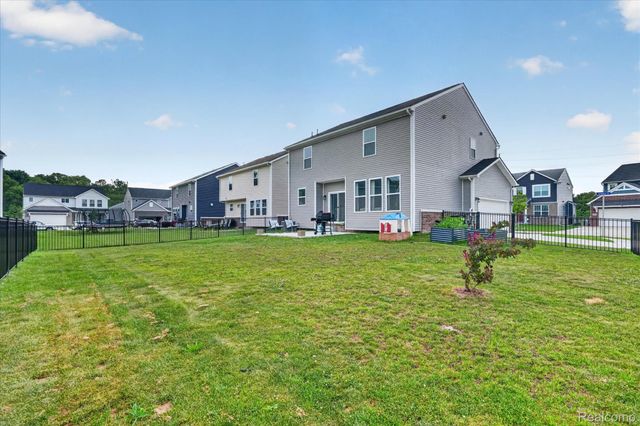 41372 Snowdon Drive, Clinton Charter Township, MI 48038