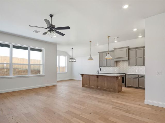16208 Dakota Drive, Oklahoma City, OK 73170