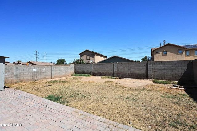 6222 W Warner Street, Phoenix, AZ 85043