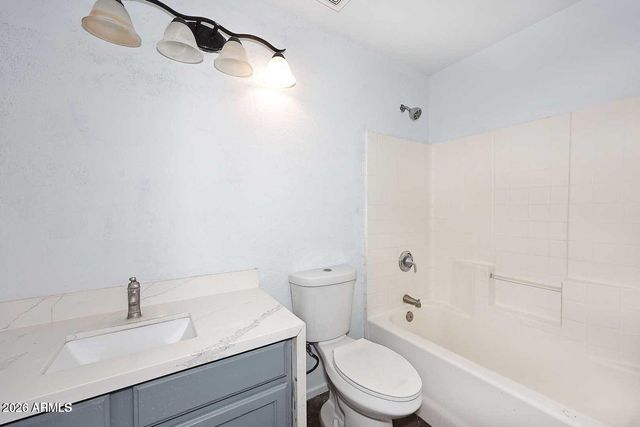 6222 W Warner Street, Phoenix, AZ 85043