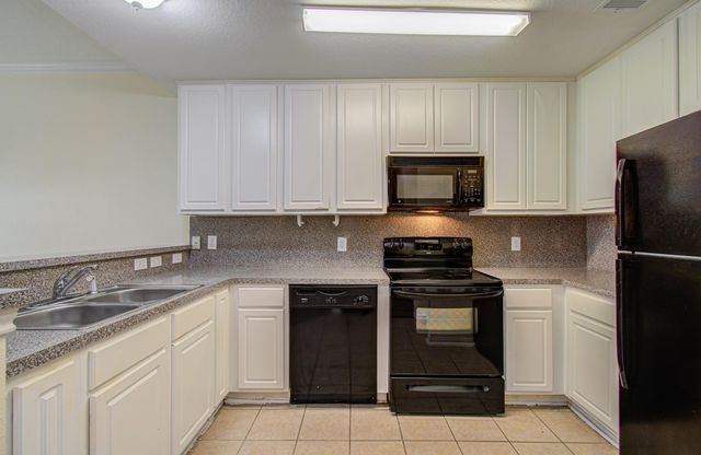 3815 Shire Valley Drive, Missouri City, TX 77459
