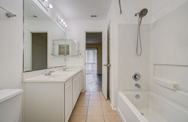 3815 Shire Valley Drive, Missouri City, TX 77459