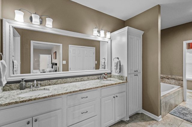 5912 North Hills Blvd, North Little Rock, AR 72116