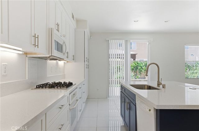 6552 Gold Dust Street, Eastvale, CA 92880